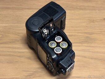 Nikon Speedlight SB-700 – špičkový stav A+ - 5