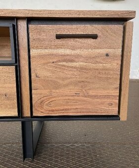 TV dřevěný stolek Tokyo – masiv, LED, 150 cm - 5