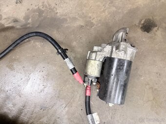 BMW e61 525d lci alternátor, starter - 5