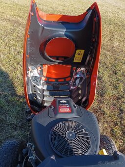 Zahradní traktor John Deeer - Sabo 107H - 5