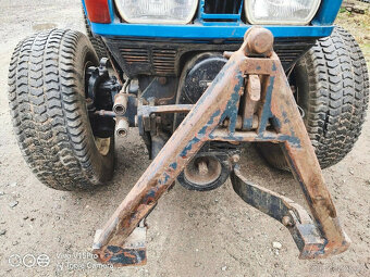 Kompaktní traktor Iseki 3025 - 5