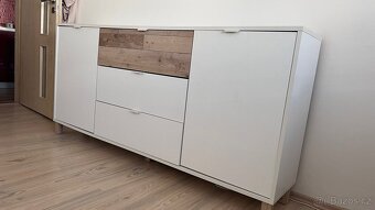 Vkusná kratce použitá prostorná komoda 180/35/87 - 5