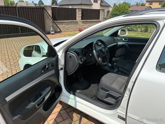 Škoda Octavia Combi II 1,6 TDi/77 kW r.v.9/2012 - 5