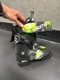 Dámský lyžařský set Atomic lyže 152 cm + Salomon boty 24.5 - 5