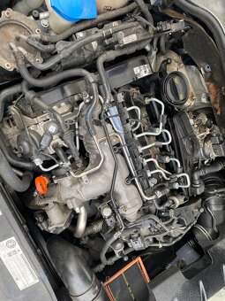 VW Golf VI 2.0TDi 103kW DSG CBD - Náhradní díly - 5