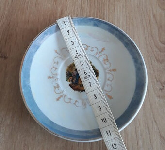 Prodám 6 malovaných porcelánových talířků (podšálků) - 5