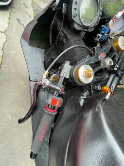 Kawasaki ninja zx10r - 5