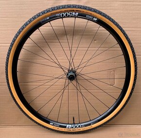 Kola DT SWISS Disc, NOVATEC 411+412 SP + SCHWALBE G-ONE 40mm - 5