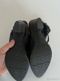 Černé lodičky Tamaris - 5