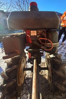 vari 2T s převodovkou, kultivátorem, pluhem - 5