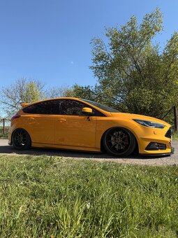 Ford Focus St - 5
