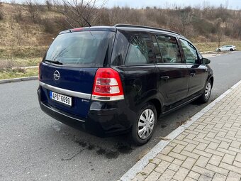 Opel Zafira 1.6 85 kW benzín (2008) – 7místný rodinný vůz - 5