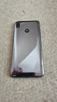Motorola E6 plus = 64GB - 5