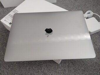 laptop MacBook Air Apple M1 chip / 16GB RAM / 256GB solid-st - 5