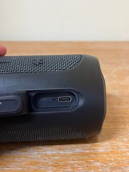 Prodám JBL Flip Essential 2 – skvělý stav - 5