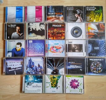 Prodám větší množství orig. CD kompilace, alba a singly - 5