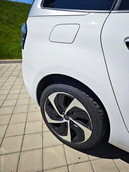 Spolehlivý Citroën C4 Picasso 2.0 HDI – Kompletní výbava - 5