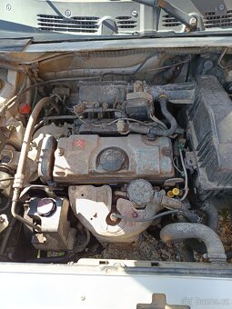 Prodám náhradní díly Citroen Berlingo 1.4 benzín 8 ventil - 5