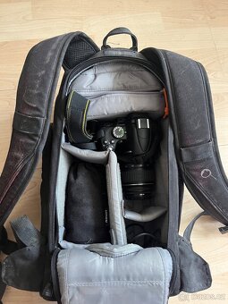 Nikon D5000, set s objektivy 18-55 a 55-200. - 5