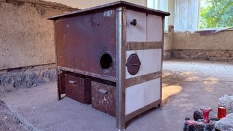 Retro sporák na tuhá paliva – plně funkční, vhodný na chalup - 5