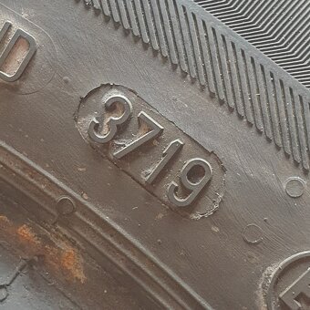 Zimní pneumatiky Barum 185/60 R15 č. AP27 - 5