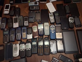 Mobilni telefony - 5