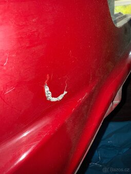 Honda civic 8g 5D zbytky dílů - 5