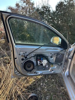 Levé přední dveře Škoda superb 2 - 5