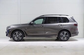 BMW X7, 40i,M-PAKET,HUD,PANO,ZÁRUKA - 5