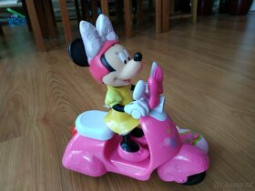 IMC Toys Minnie Mouse na skútru na dálkové ovládání - 5