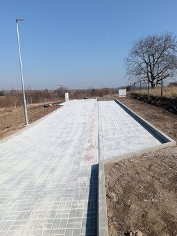 PRODEJ stavebního pozemku - 5