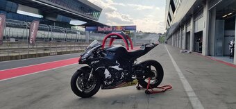 Kawasaki ZX10R okruhovka - 5
