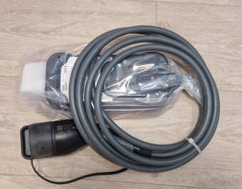 Nabíječka elektromobilu BMW FFC 1 2,4 kW (NOVÁ) - 5