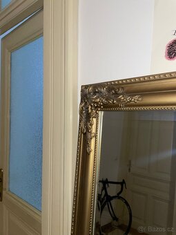 Zrcadlo se zlatým rámem 72 x 162 cm - 5