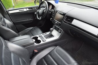 Volkswagen Touareg 3.0TDI ,NAVI ,tažné na 3,5 tuny - 5