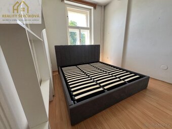 Pronájem zařízeného 2+kk s balkónem, 60m2 – Smetanovo náb. - 5