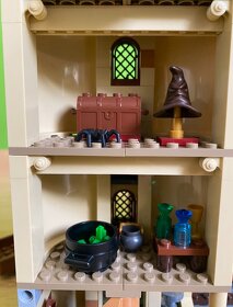 LEGO Harry Potter 75954 Bradavická Velká síň - 5