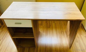 Psací a počítačový stůl v perfektním stavu - 5