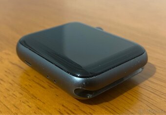 Apple Watch Series 3 42mm - 5