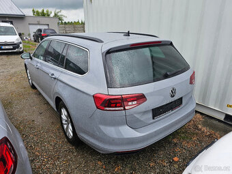 VW Passat Combi r. 3/23 110kW 2.0nafta DSG - 5