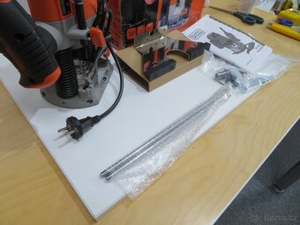 Nová horní frézka BLACK a DECKER KW1200E - 5