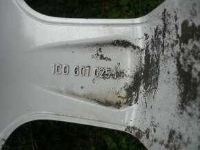 Litá kola Škoda R16 + zimní pneu - 5