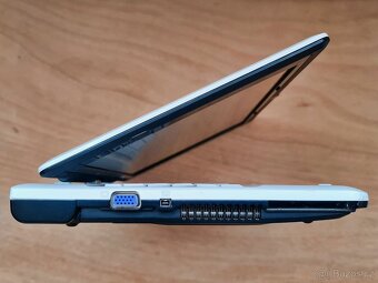 Umax VisionBook TN120R, dotykový displej - 5
