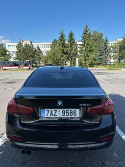 BMW F30 330i 185kw manuál - 5