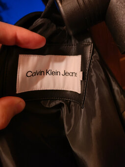 bunda Calvin Klein - 5