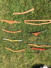 Stará dřevěná různá ramínka - 5