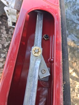 Okenný ram suzuki samurai cabrio - 5