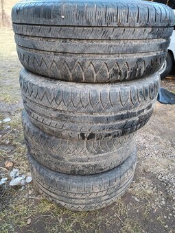 Celoroční pneu Michelin 235/55 r17 - 5