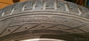 Zimní pneu 195/50 /R15 na litých kolech Dezent z Ford Fiesta - 5