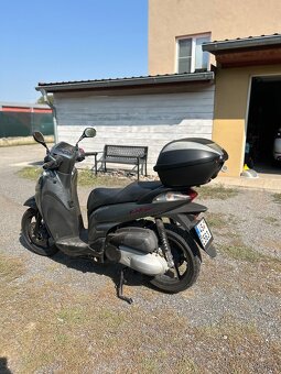 Honda 300i sh - 5